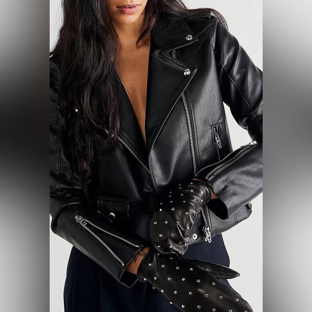 NWT Free People x Carolina Amato Carrie Studded Leather Mittens Black